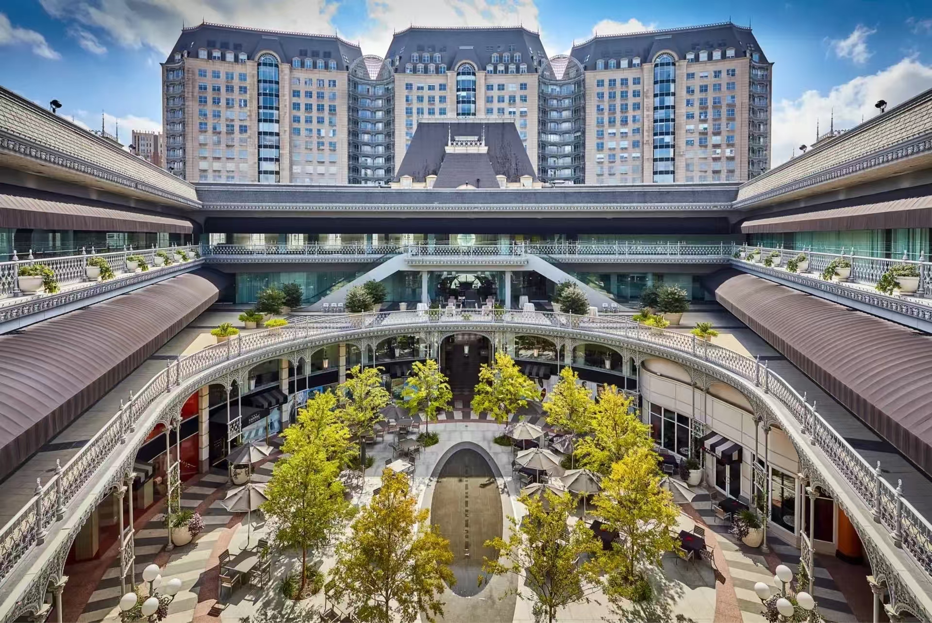 5.96亿美元！达拉斯地标The Crescent完成巨型再融资：这背后藏着什么信号？