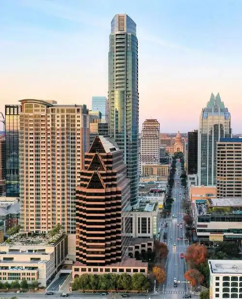 加拿大楼市再遇重创：多重压力下，今年房价预计再跌4%！