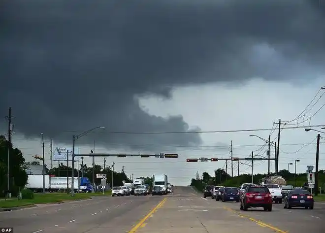 休斯顿本周多雨 周二起迎强降雨
