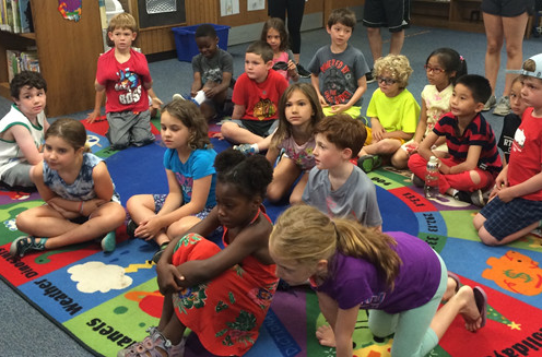 芝加哥西郊托儿所惊现虐童案 教师涉嫌向 2 岁以下幼儿喂泻药遭重罪指控