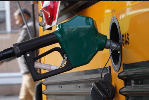 2026扎心真相：涨薪了，却更穷了！物价“回马枪”击垮打工人