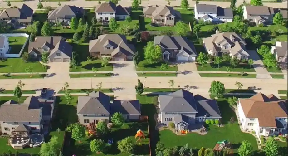 加拿大楼市低迷下11城房价集体上涨，蒙特利尔涨幅居首达2.5%