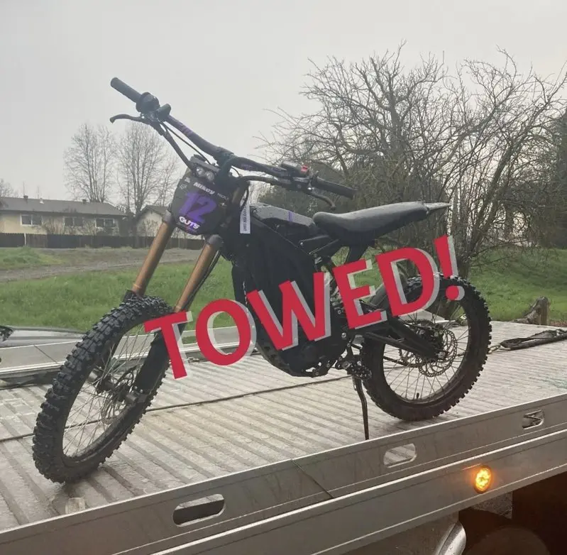 14岁少年骑电动机车逃查被捕 父母被开罚单