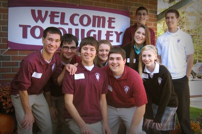 美国家长集体“退笔电”：拒绝屏幕，呼吁回归纸笔学习