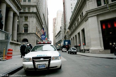 纽约警方破获跨州盗车团伙，追回40辆车！