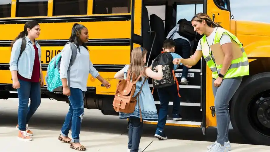 纽约公校游民学生创新高，近半数长期缺课